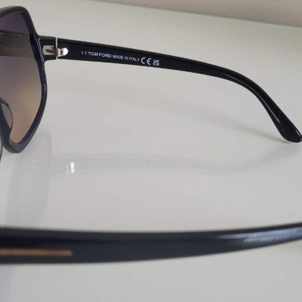 Tom Ford - Black Oversized, "bug-eye" sunglasses - Picture 4 of 5